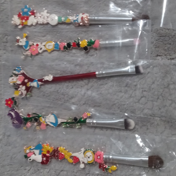 Bnwt!!Urban decay Alice through the looking glass ultimate set 💜🎸 - Picture 4 of 16